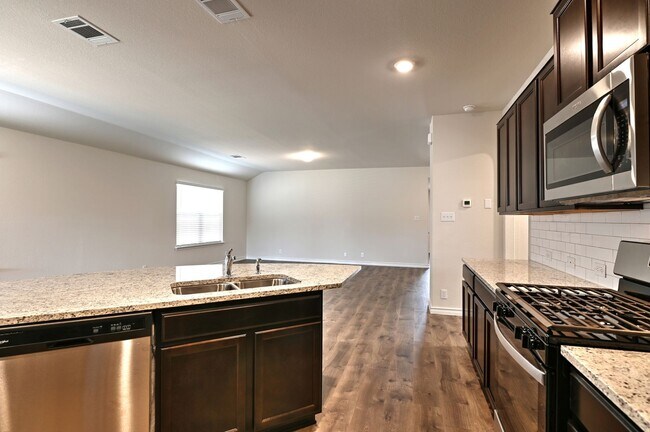 Building Photo - 13327 Whisper Rnch