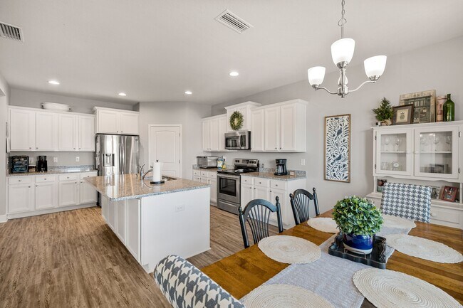 Building Photo - 317 Highbrook Rd