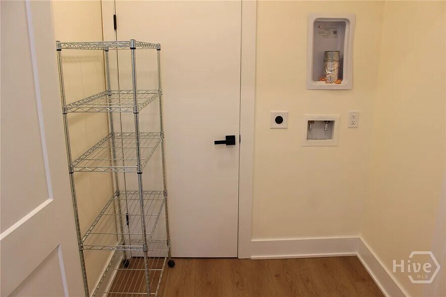 Building Photo - 17 Abraham Rd