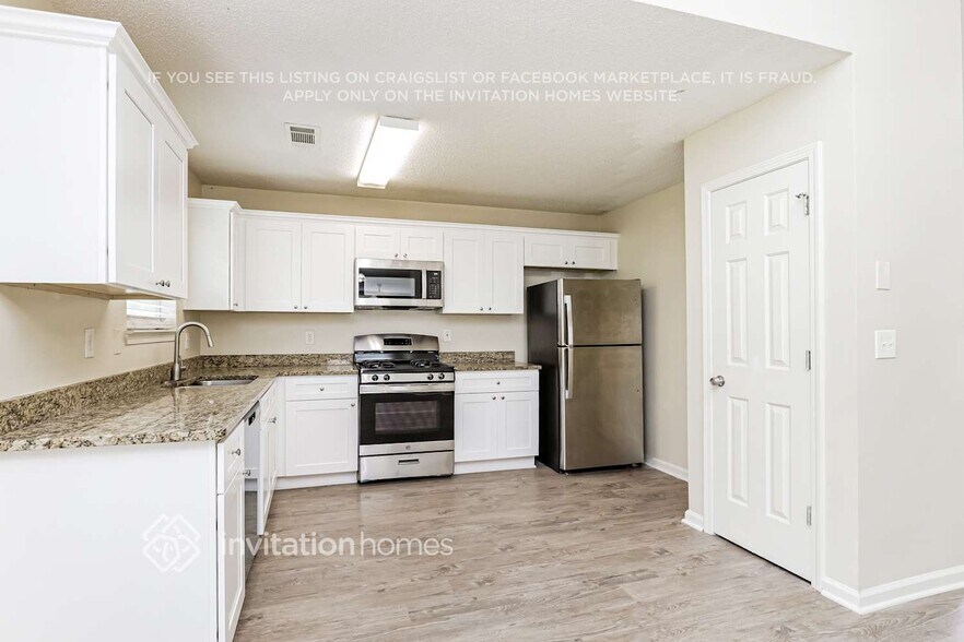 Building Photo - 252 Kings Cove