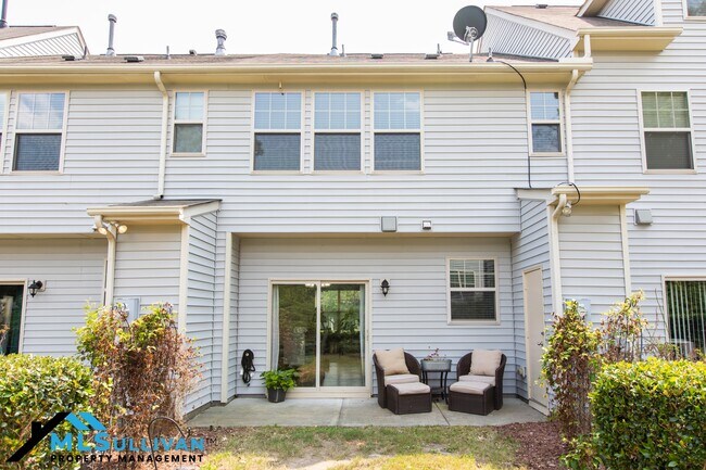 Building Photo - 108 Mt Evans Dr