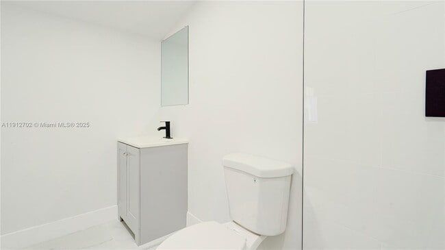 Building Photo - 3331 NW 8th Pl