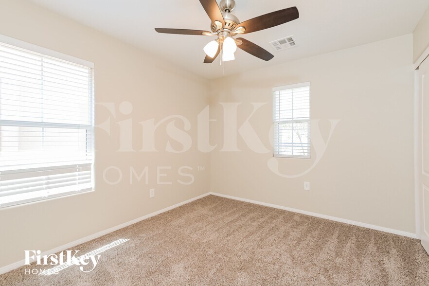 Building Photo - 987 Eureka Dunes Ave