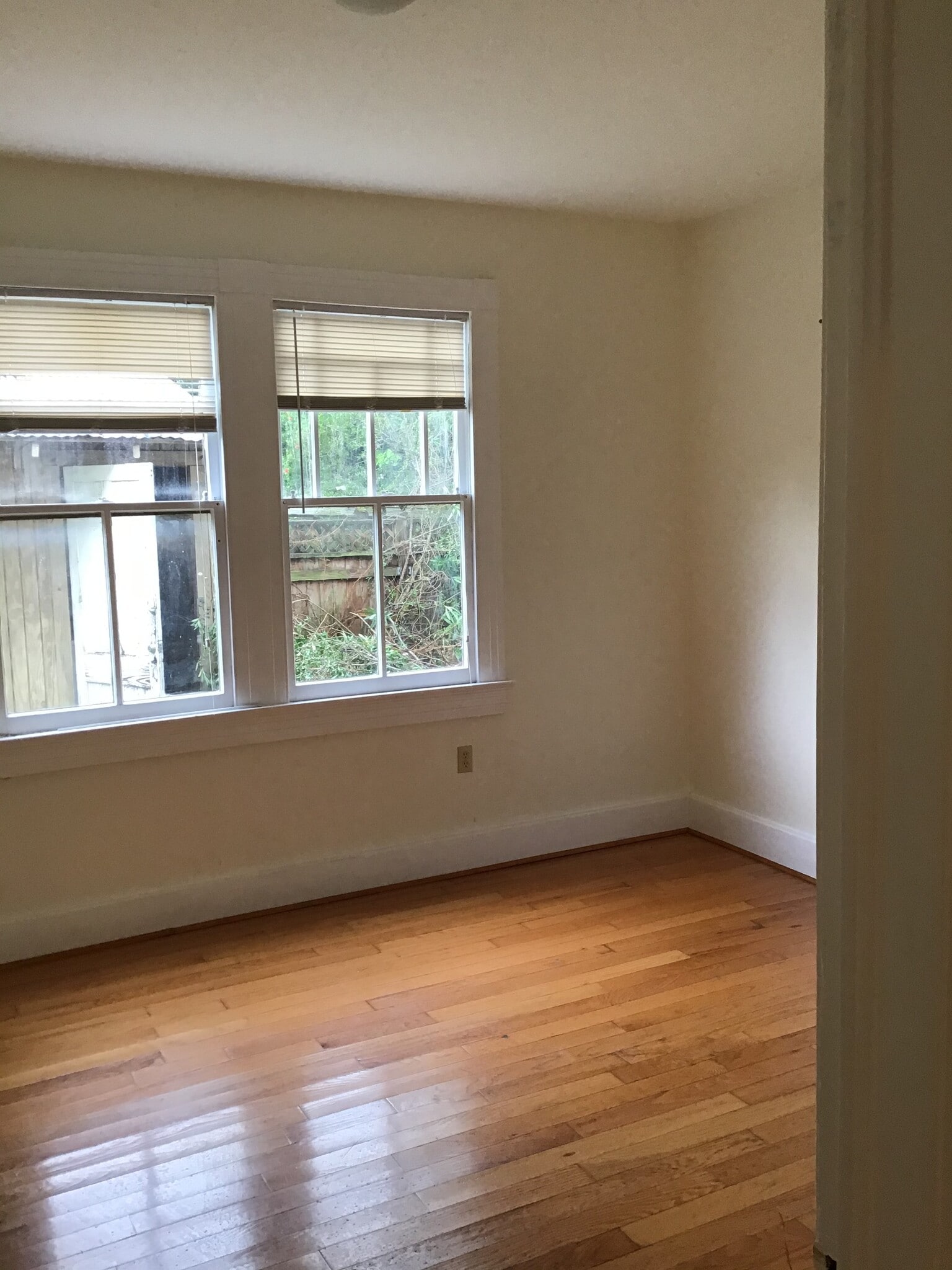 Bedroom - 5714 Willow St
