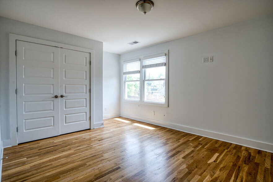 Building Photo - 808 Shelby Ave
