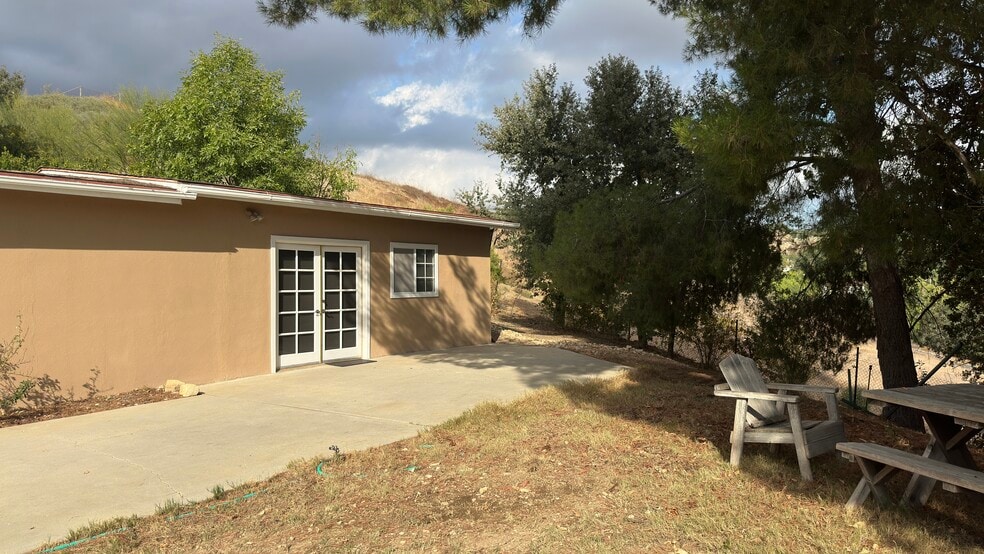 Primary Photo - 26065 Adamor Rd