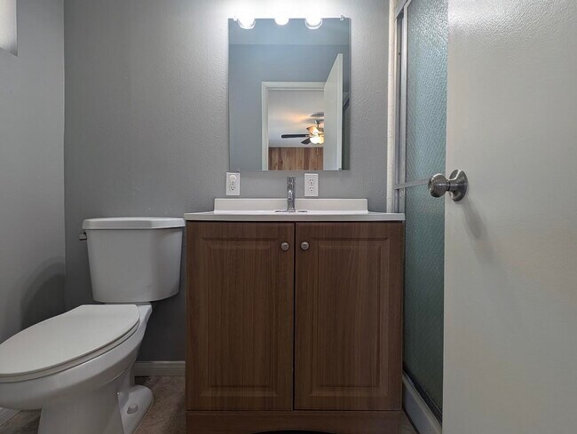 Building Photo - 2373 Oahu Ln