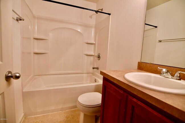 Building Photo - 2379 Sunset Bluff Dr