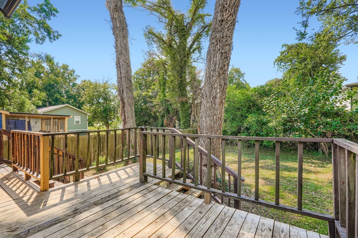 Building Photo - 18 Booker St NW