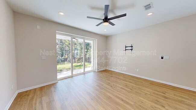 Building Photo - 389 Charlie Way