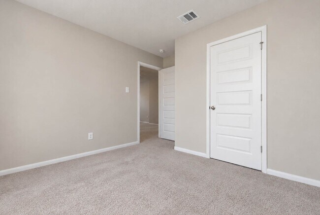 Building Photo - 68 Rd 51026