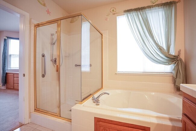 Building Photo - Charming Three Bedroom Napa Home Close to Queen of the Valley Medical Center