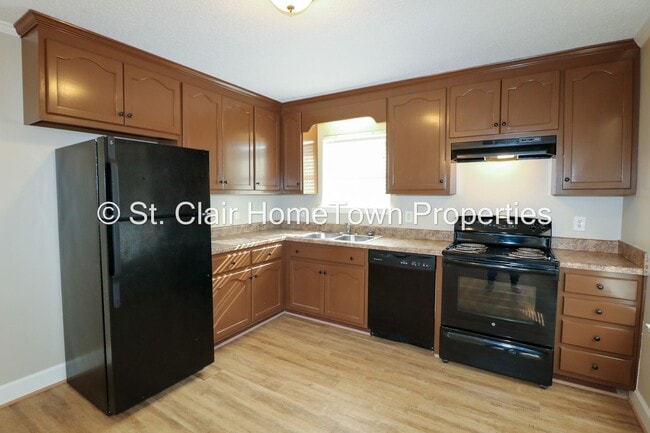 Building Photo - Located in Lincoln, AL. -Close to Town and the Honda Plant