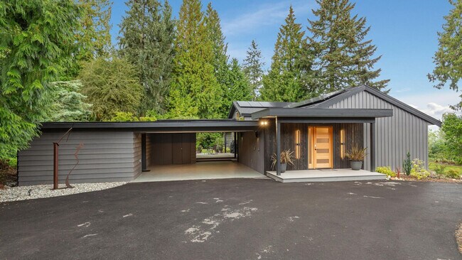 Building Photo - 13006 NE 149th St