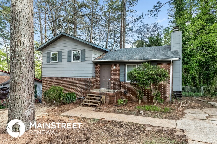 Primary Photo - 1717 Bobolink Ln NE