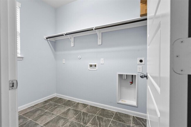 Building Photo - 18010 Wagstaff Wy