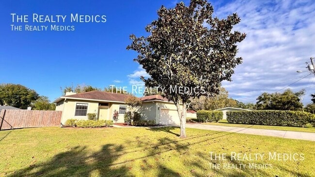 Building Photo - 2372 Sunnyview Dr