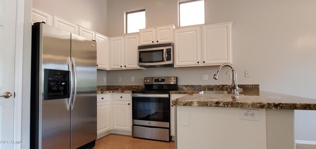 Building Photo - 4117 W Menadota Dr