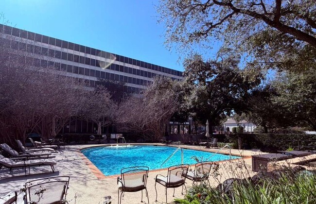 Building Photo - 5050 Ambassador Way