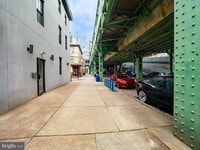 Building Photo - 113 Gay St