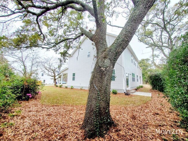 Building Photo - 6504 Oak Canopy Dr