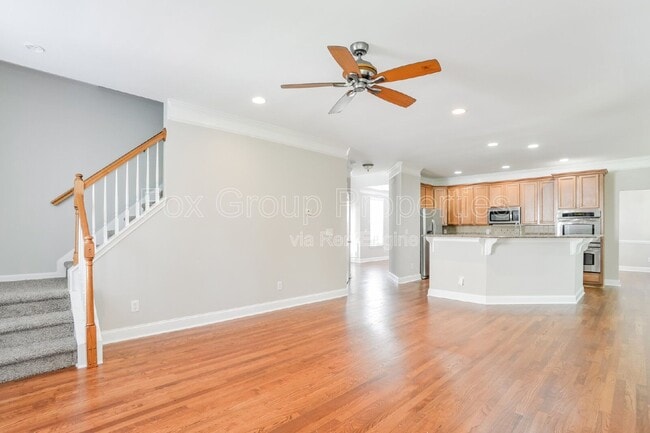 Building Photo - 7356 Sedgebrook Dr W