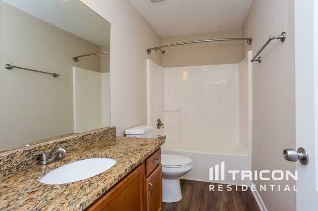 Building Photo - 130 Creek Way