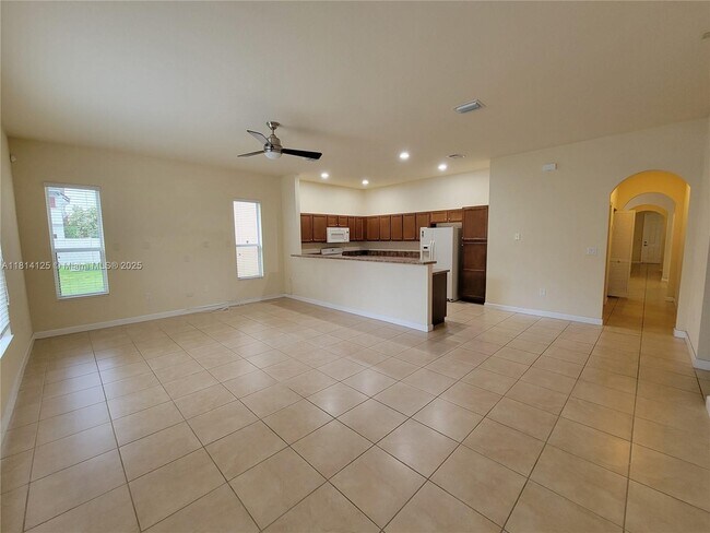 Building Photo - 9282 SW 171st Ct