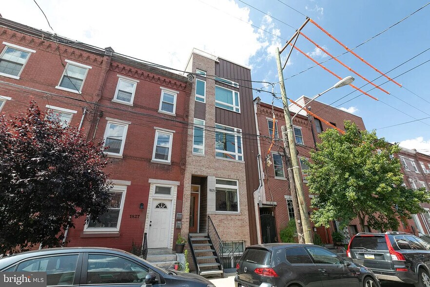 Building Photo - 1825 Ginnodo St