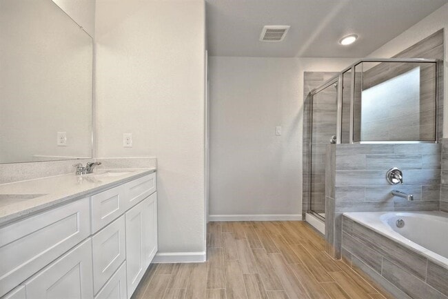 Building Photo - 13518 Villa Arbor Dr