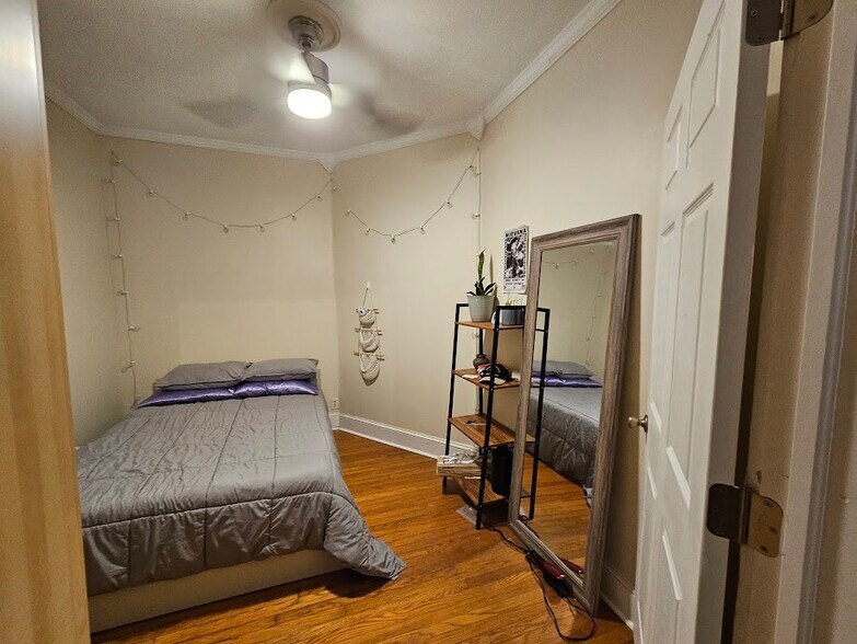 Building Photo - 286 Western Ave