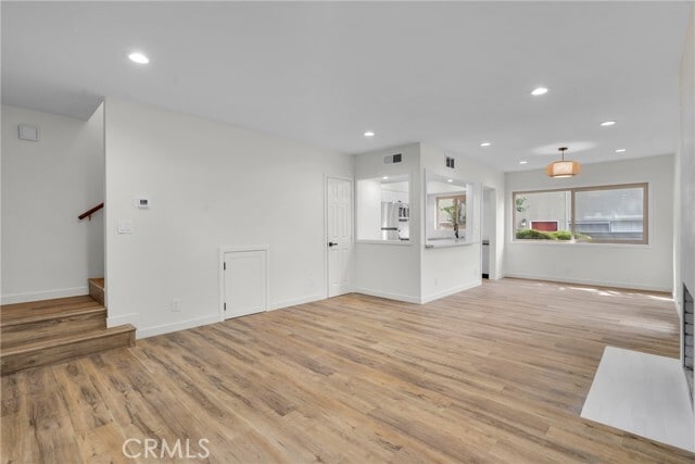 Building Photo - 704 W Sierra Madre Blvd