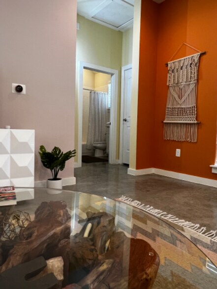 Building Photo - 2700 Francisco St