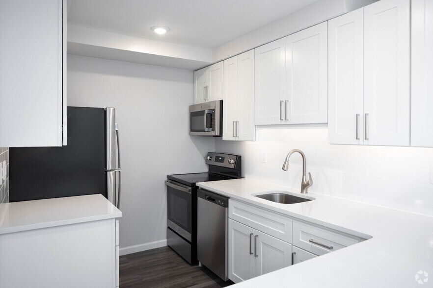 Heritage Oyster Bay 600 Pine Hollow Rd East Norwich NY 11732