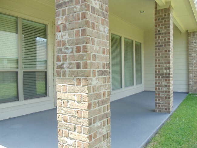 Building Photo - 2510 Cambria Ct