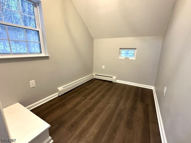 Building Photo - 236 Kinnelon Rd