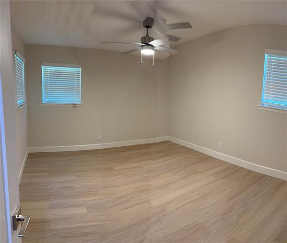 Building Photo - 504 Pecan St
