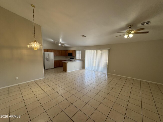 Building Photo - 13303 W Desert Rock Dr