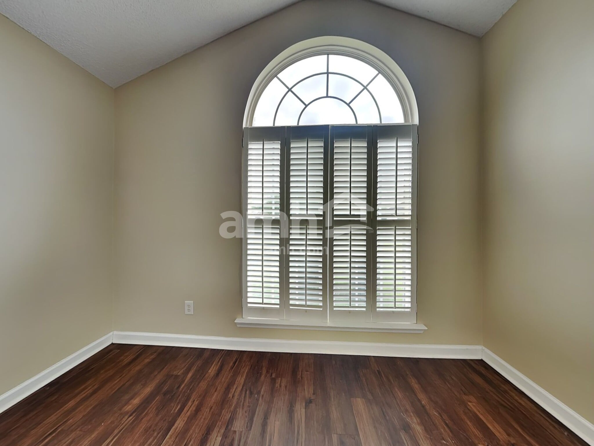 Building Photo - 260 Pampas Dr