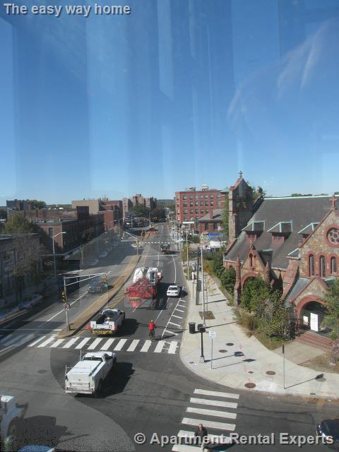 Building Photo - 2 Beech St