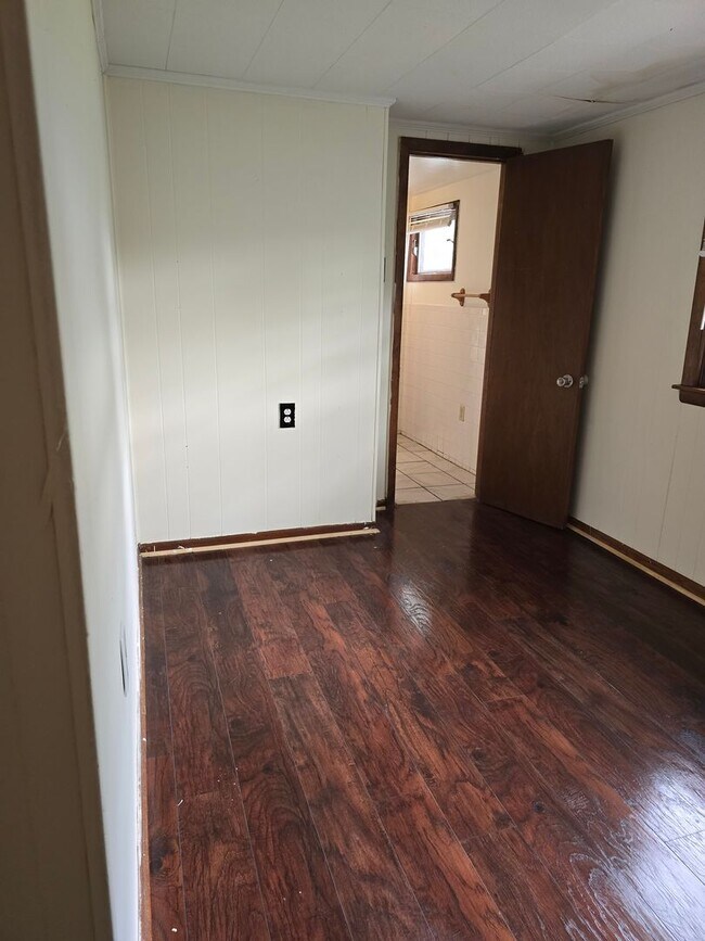 Building Photo - 2505 Andy Dr