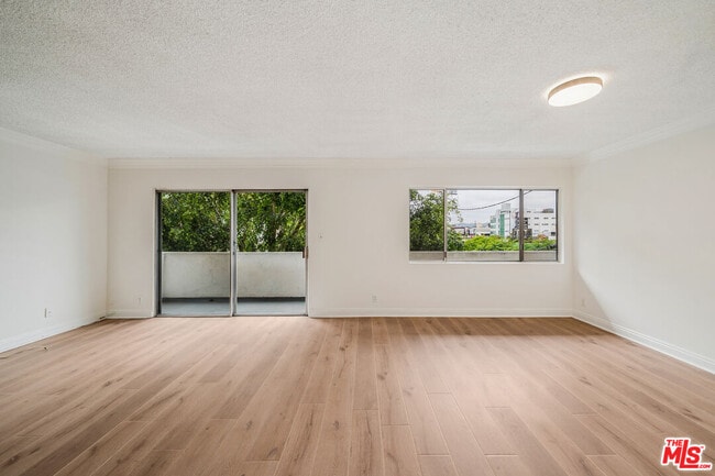 Building Photo - 131 Orlando Ave