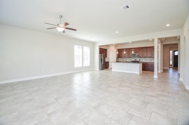 Building Photo - 19202 Presa Canyon Dr