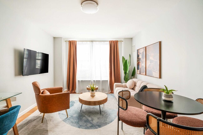 Building Photo - 234 W 73rd St