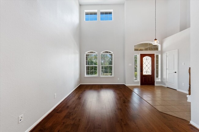 Building Photo - 146 Black Swan Pl