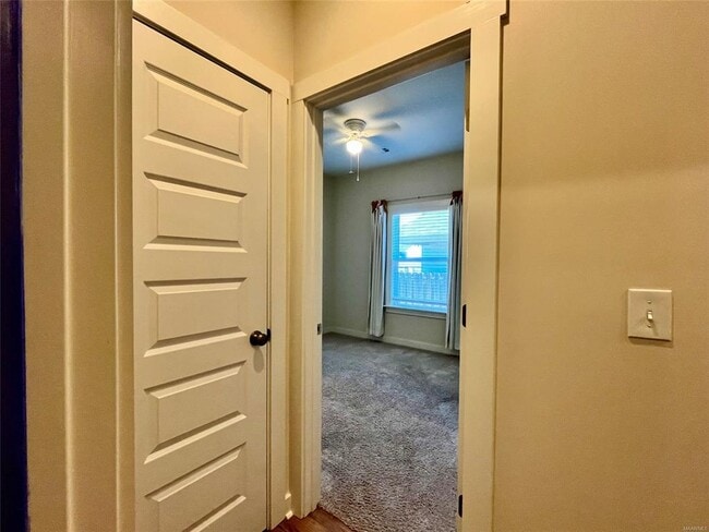 Building Photo - 876 Hedgefield Way