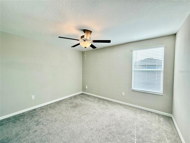 Building Photo - 10252 Shady Preserve Dr