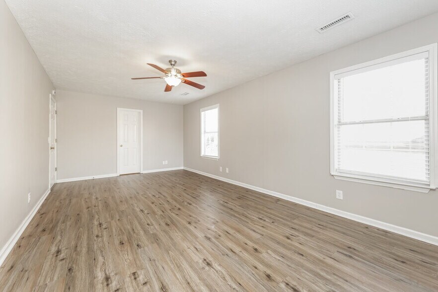 Building Photo - 705 Bell Trace Cove