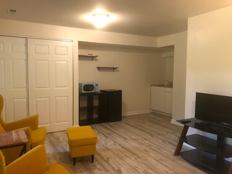 Basement Room - 6403 Knapsack Ln