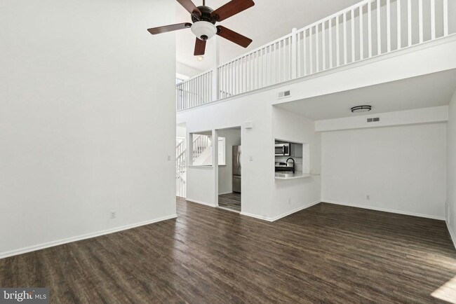Building Photo - 4202 Aberdeen Ln